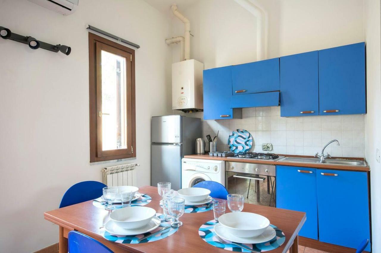 Altido Spacious Apt For 4 In Residential Area With Free Parking ปิซา ภายนอก รูปภาพ